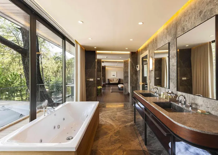 אתר נופש Rixos Premium - Adult Only גוג'ק